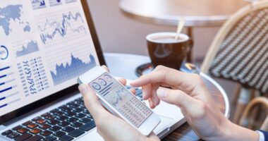 How to Improve Your eCommerce Shipping Strategy for Faster Delivery Times How Fast Can You Start Earning Money from Online Trading – 2023 Guide